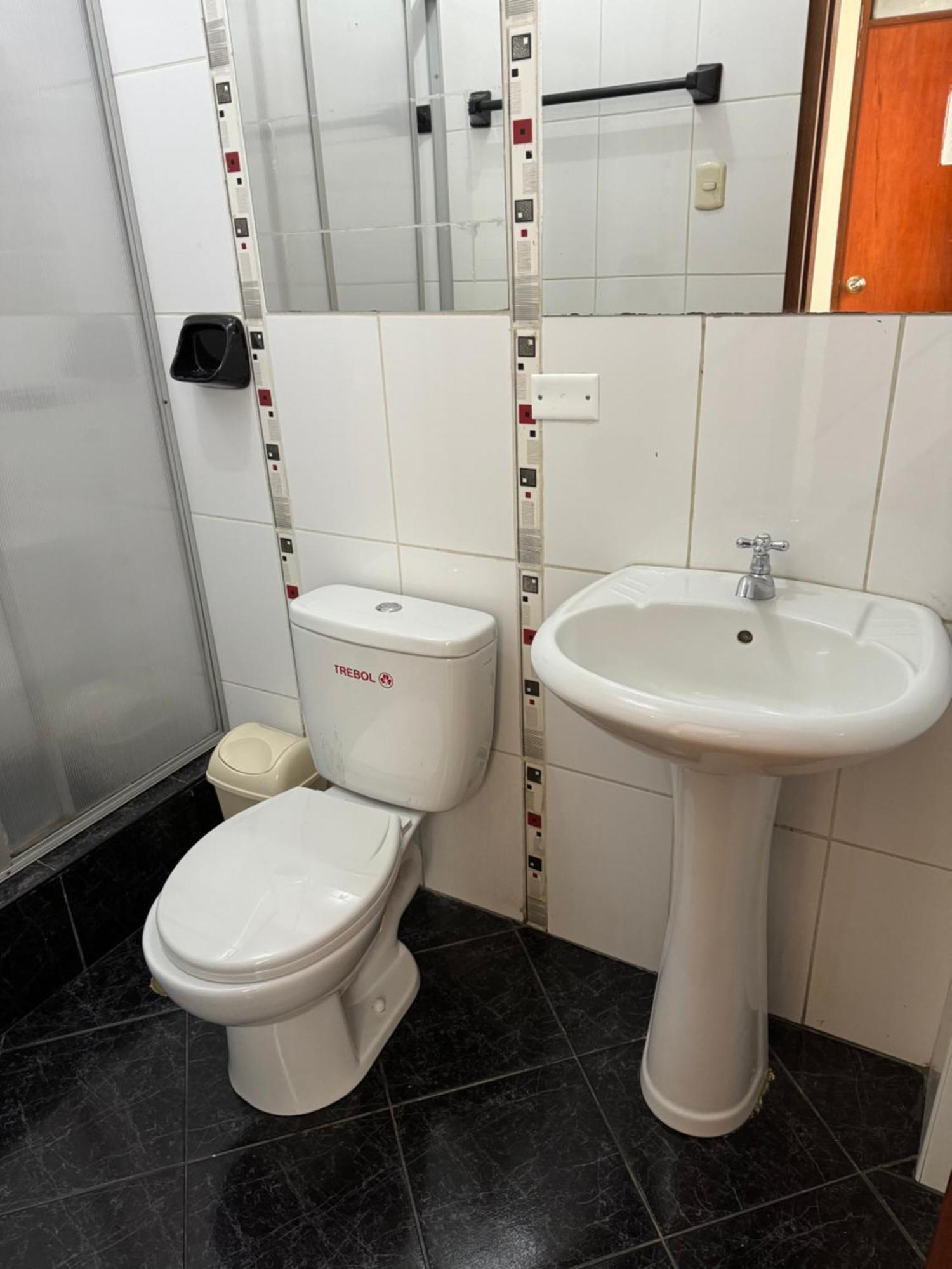 איאקוצ'ו Illari Wari L - Hotel Sauna מראה חיצוני תמונה